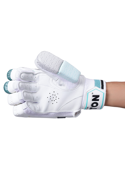 SS Ton Gutsy Cricket Batting Gloves - Right Hand